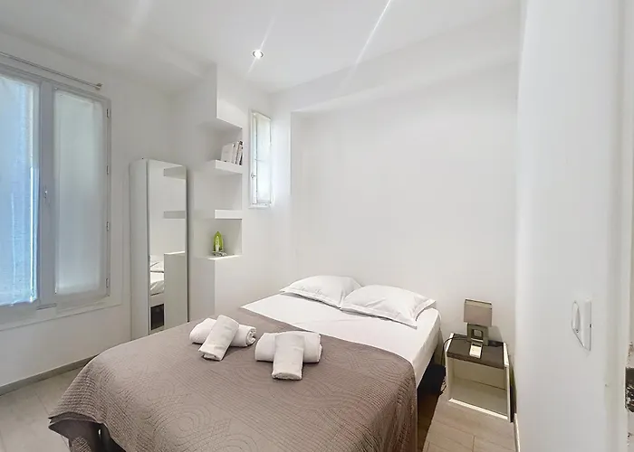 Commandant Andre Apartment Cannes